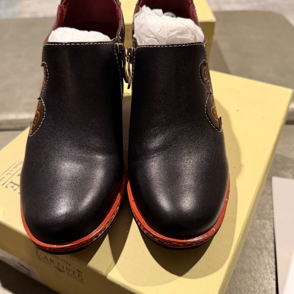 L'Artiste Zami Shoe Bootie size 37 (6.5/7) - Picture 6 of 7